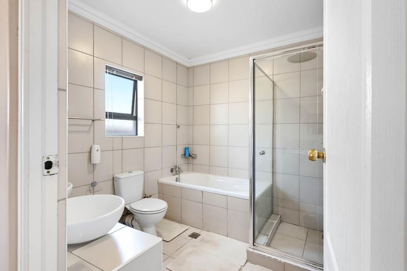 To Let 4 Bedroom Property for Rent in Gordons Bay Central Western Cape